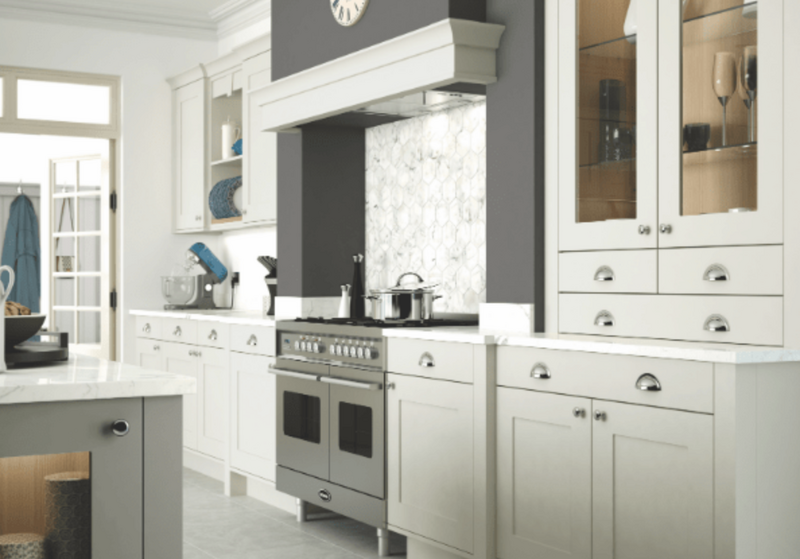 cream-kitchen-with-range-cooker-and-marble-splashback Where We Fit Backsplashes Across Nottingham and the East Midlands